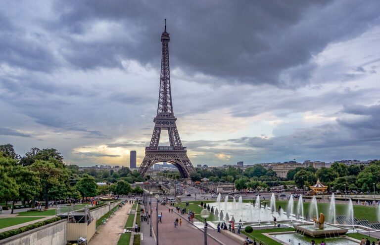Cancún → París, Francia | Vuelo Redondo desde $12,237 MXN