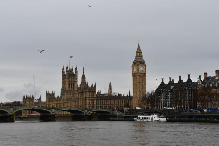Ciudad de México → Londres, Inglaterra | Vuelo Redondo desde $11,552 MXN